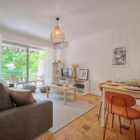 Immogroom - Modern With Terrace - Air Conditioning - Wifi